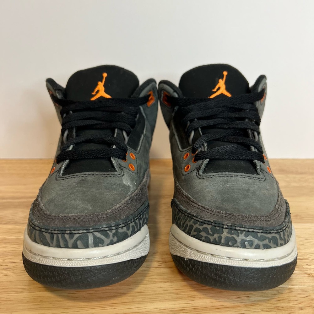 Air Jordan 3 Retro 'Fear' 2013 GS Size 5Y - 626968-040 - Picture 4 of 7